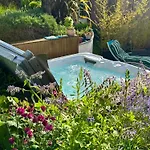 Douceur Angevine Bed & Breakfast
