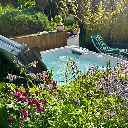 Douceur Angevine Bed and Breakfast